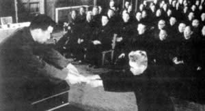 最高法院特赦全部战犯(歷史上的今天。cn)